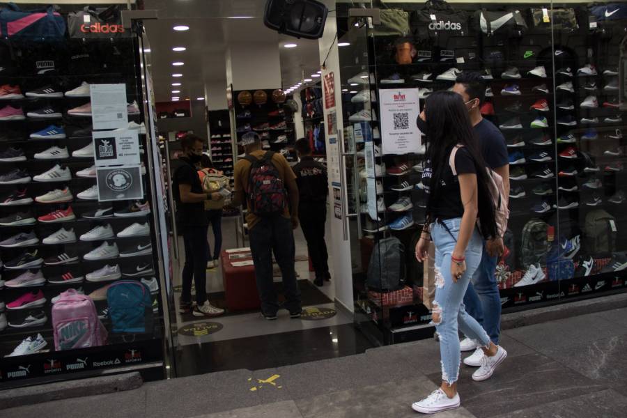 Comercios en la CDMX solo podrán atender al aire libre y de martes a sábado