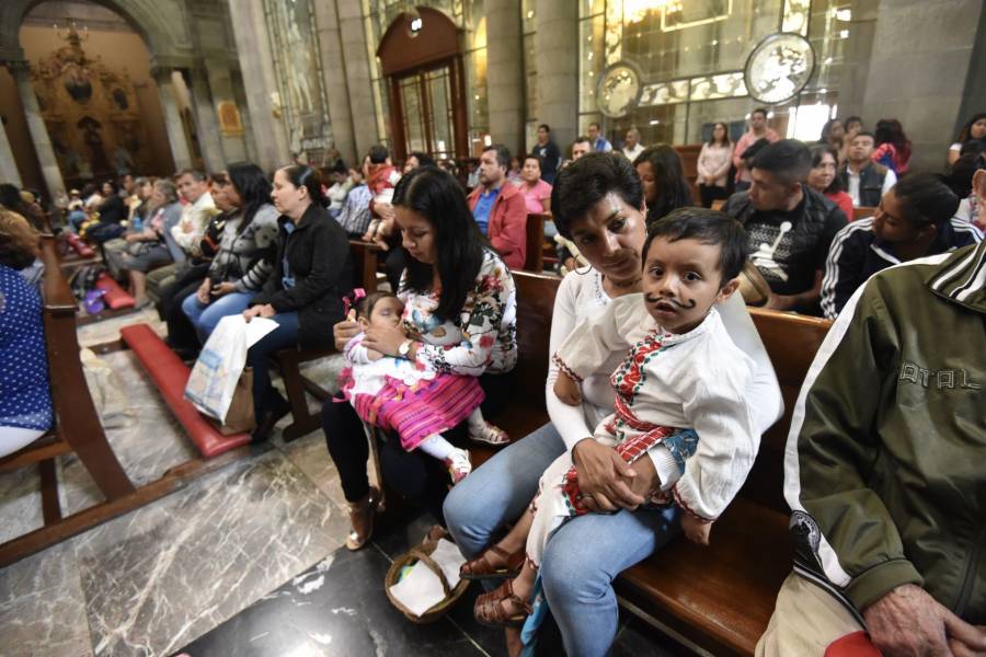 Disminuye el catolicismo en México, la Iglesia reconoce un “desgaste moral”