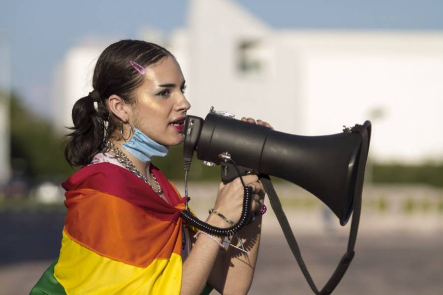 Menores transexuales podrán cambiar de sexo sin informe médico, en España