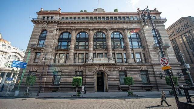 “Ley Banxico reprueba análisis costo-beneficio”