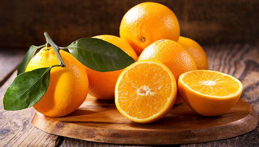 Chinos devoran 30 kilos de naranja para evitar pagar exceso de equipaje