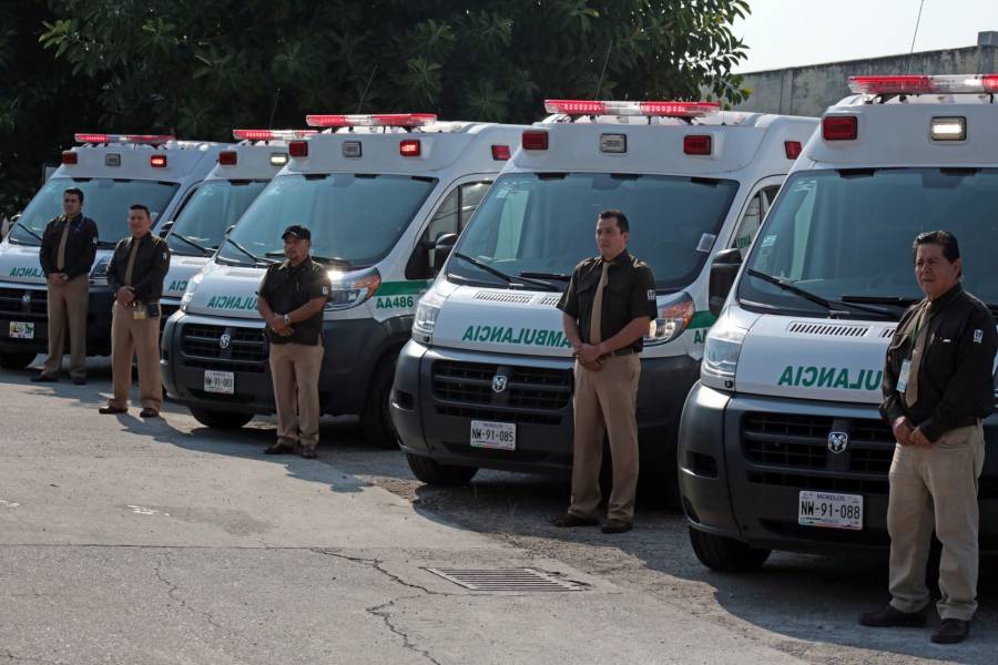 IMSS contrata 816 ambulancias para traslado