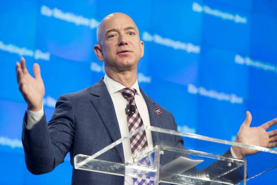 Jeff Bezos cederá su  puesto como CEO de Amazon