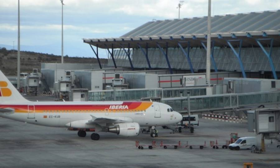 España restringe vuelos de Brasil y Sudáfrica