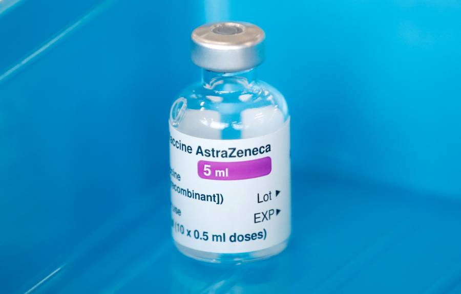 Vacuna de Oxford/AstraZeneca funciona contra variante británica