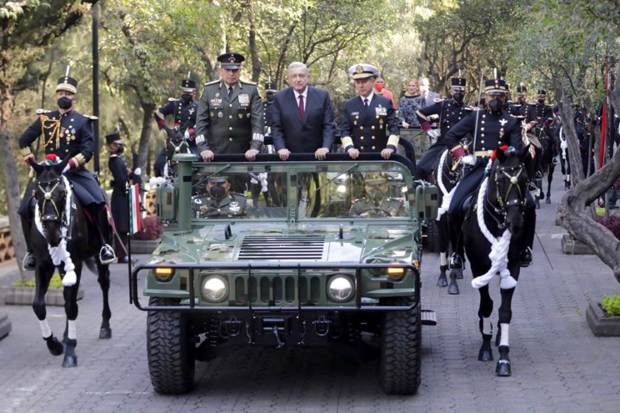 Encabeza AMLO conmemoración de Marcha de la Lealtad