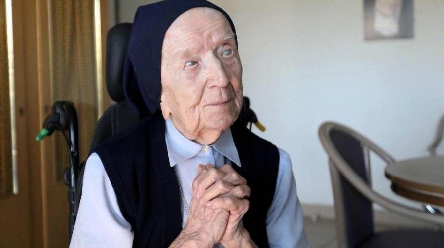 Monja francesa de 117 años, supera al COVID-19