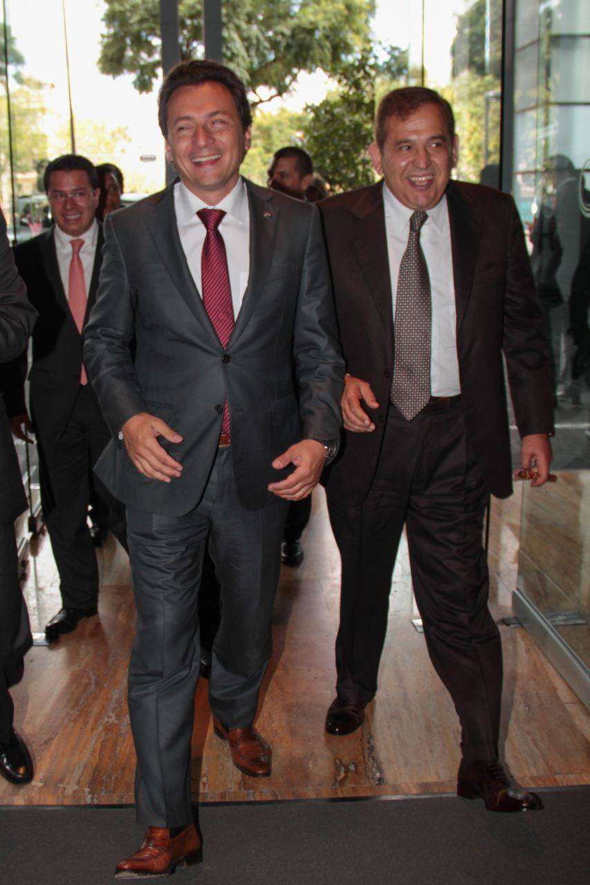 Trasciende que Alonso Ancira acordó reparar daño a Pemex para evitar juicio