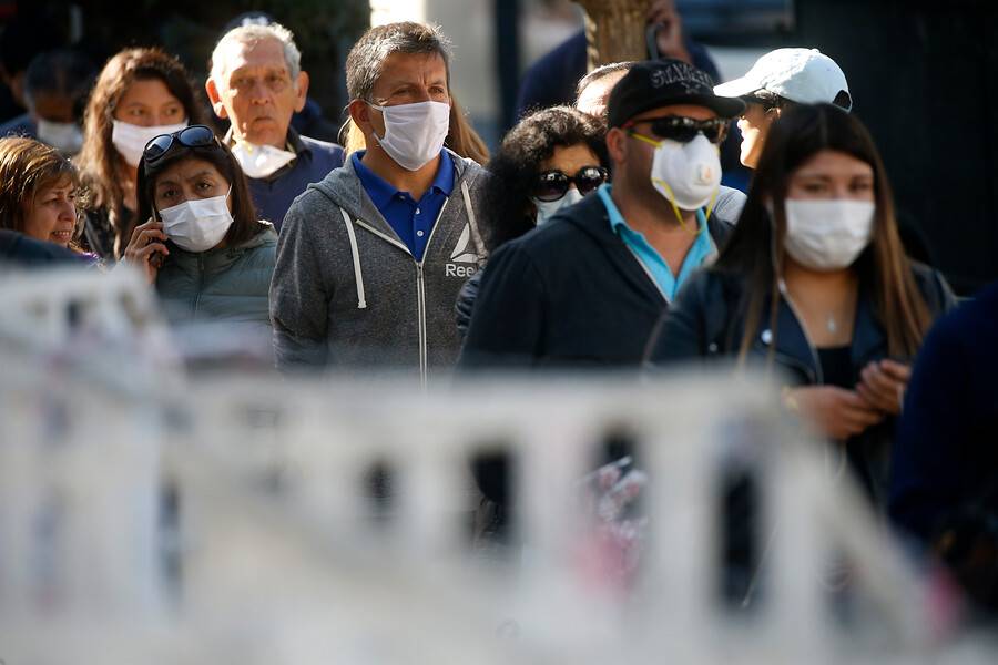 Latinos los menos vacunados y los que más mueren por Covid en EEUU
