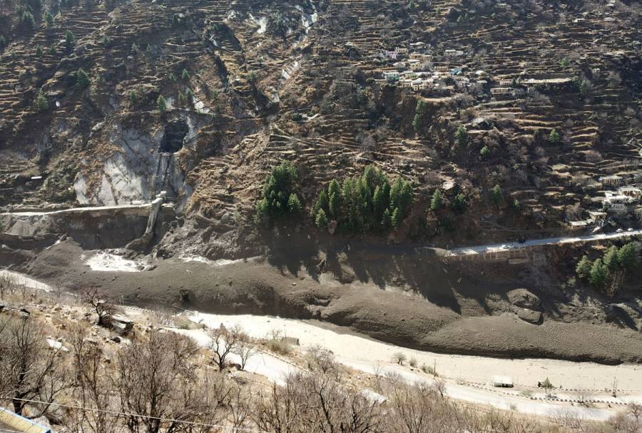 Drones ayudan en b&uacute;squeda de desaparecidos tras avalancha en el Himalaya