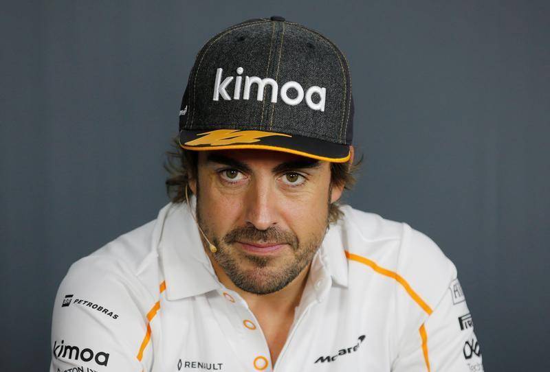 Atropellan a Fernando Alonso cuando entrenaba en bicicleta