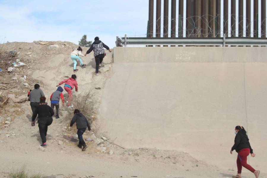 Finaliza Joe Biden la declaratoria de emergencia nacional en la frontera con México