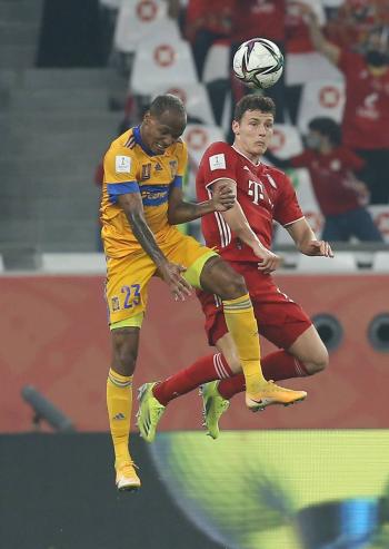 Con un pase de gol con la mano, Bayern Munich venció 1-0 a Tigres