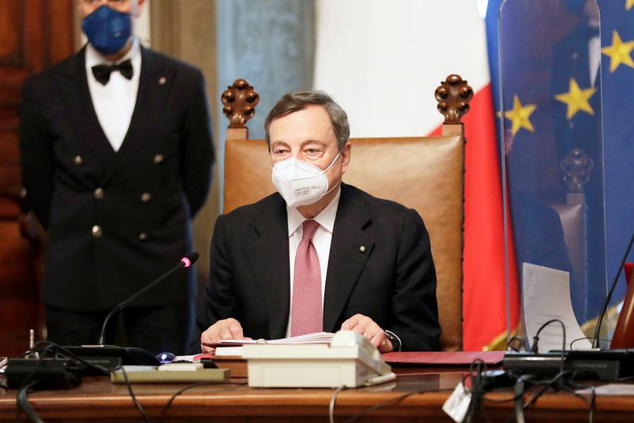 Mario Draghi jura como primer ministro de Italia