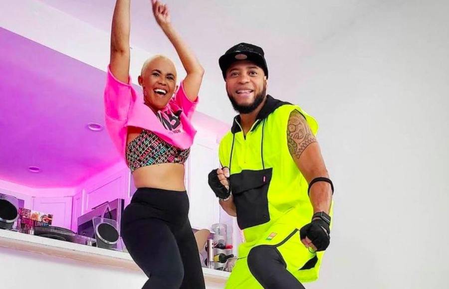 Pareja colombiana celebra su amor con Zumba en San Valentín