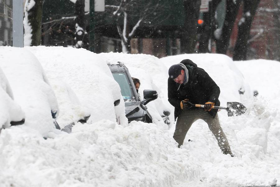 Fuertes nevadas y tormentas de  hielo afectan a 150 millones en EU