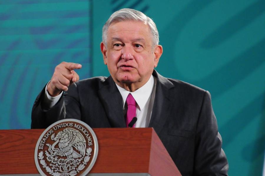 AMLO: Próximo mes iniciará vacunación de adultos mayores en zonas urbanas