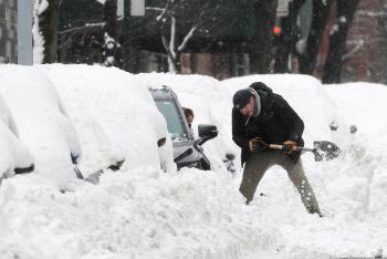 Fuertes nevadas y tormentas de  hielo afectan a 150 millones en EU