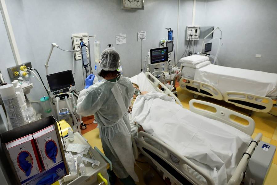 Casos diarios de Covid caen  a mínimo en 6 meses: OMS