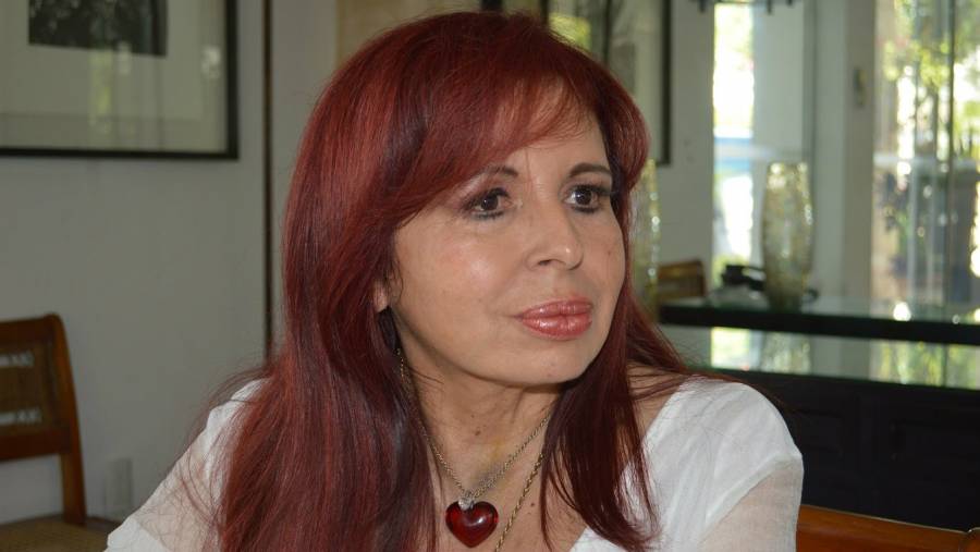 Anuncian candidatura de Layda Sansores