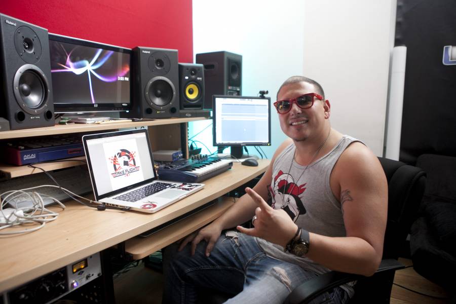 Smiley Miami lanza “No Quiero Saber” con Frankie Negr&oacute;n y Vikina