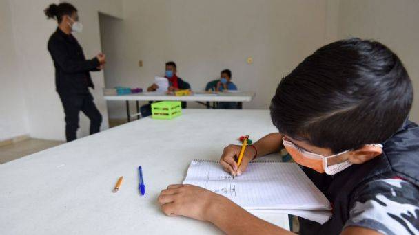 Las escuelas no pueden volver a clases presenciales: SEP