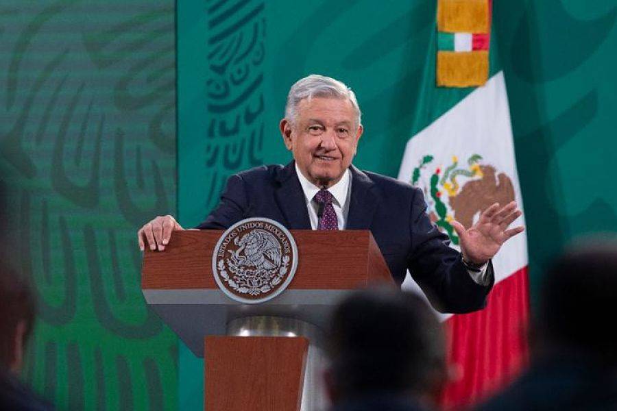 AMLO dice que debe buscarse la revocación de mandato para cualquier funcionario