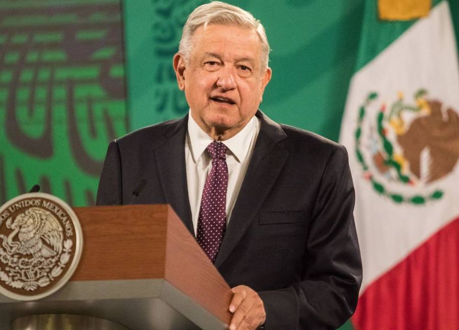 AMLO indica que son diferentes los casos de Cienfuegos y Emma Coronel