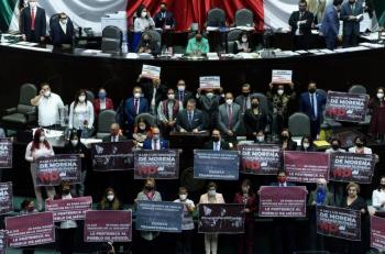Avalan diputados reforma el&eacute;ctrica de AMLO