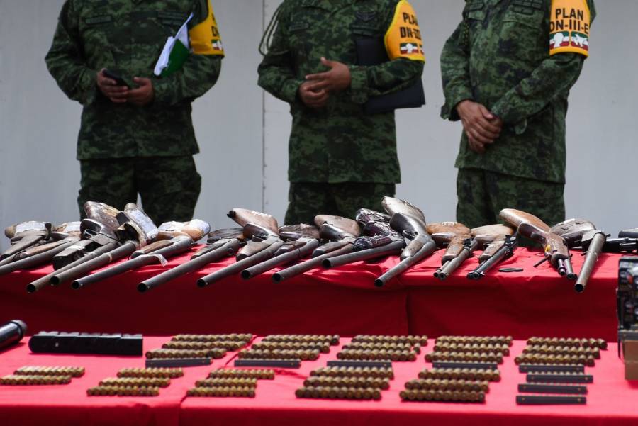 567 armas de fuego entran a  México desde EU cada día