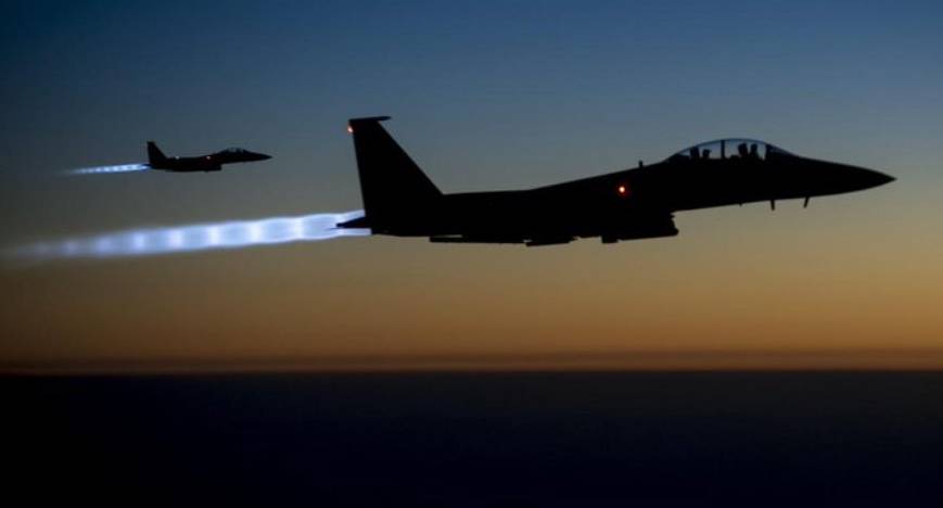 En Siria, EEUU bombardea instalaciones de las milicias apoyadas por Irán