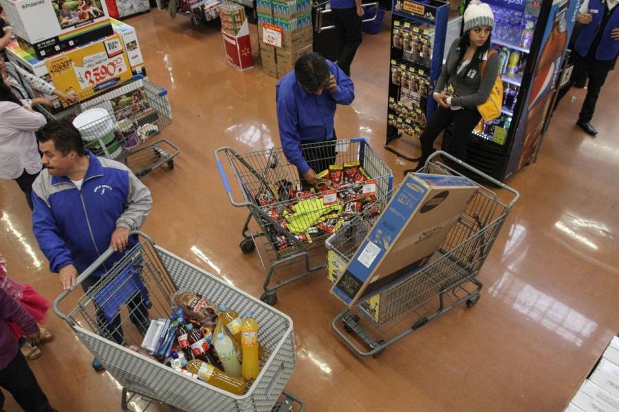 ¿Es ilegal que te revisen el ticket en tiendas y supermercados?