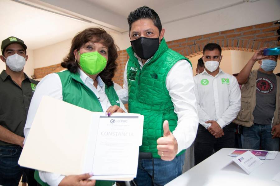 Leonor Noyola se registra como candidata para alcaldía de Soledad de Graciano Sánchez