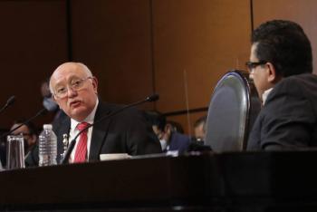 Suspenden a auditor tras error del NAIM