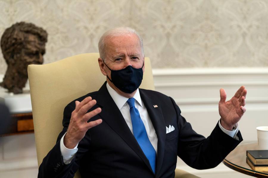 Pensamiento neandertal, retirar uso obligatorio de cubrebocas: Biden