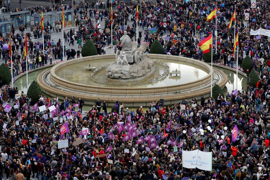 España prohíbe las marchas del Día Internacional de la Mujer