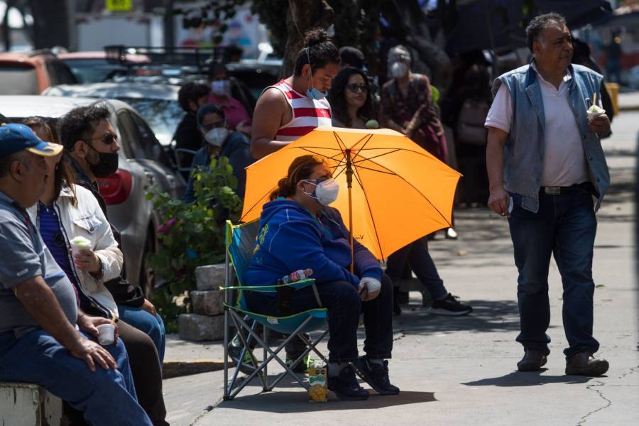 Contagios de Covid-19 bajan  en M&eacute;xico, celebra la OPS
