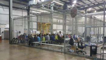 Planear&iacute;a Joe Biden convertir centros de detenci&oacute;n en puntos para procesar migrantes