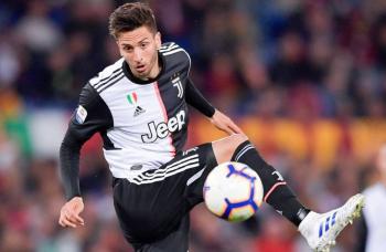 Rodrigo Bentancur, mediocampista del Juventus da positivo a COVID-19