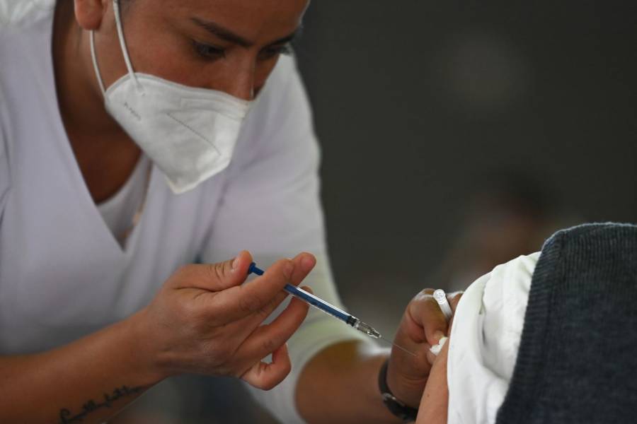 La CDMX vacunará a 166 mil adultos mayores en 8 días
