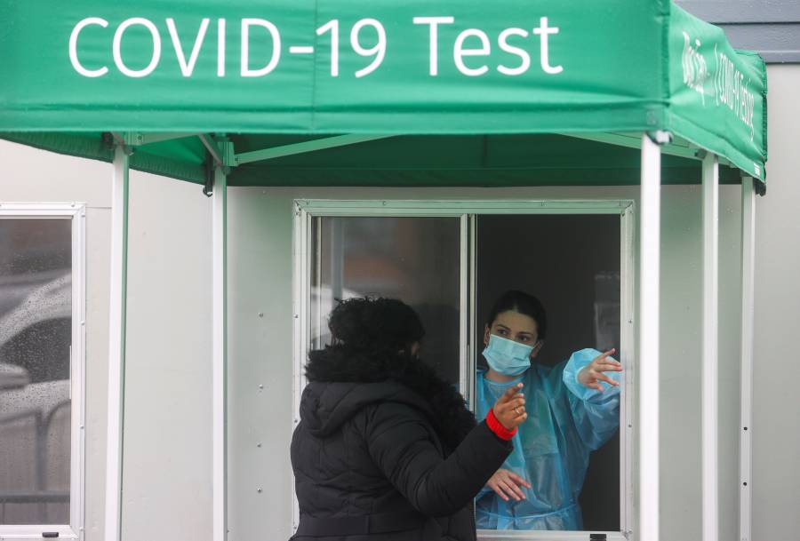 EEUU supera los 28.9 millones de contagios por COVID-19