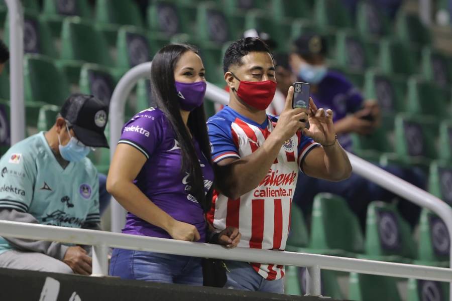 Chivas limitará acceso de sus “barras” en el Clásico frente al América