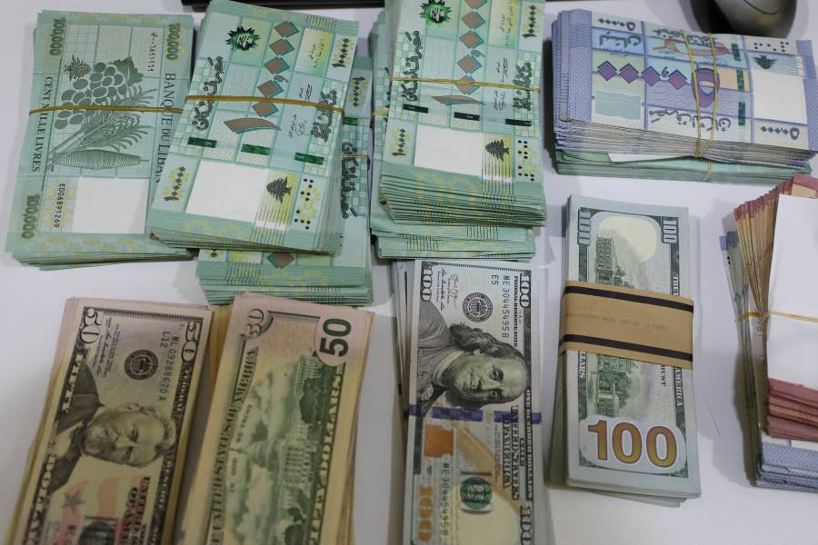 D&oacute;lar cotiza en 22 pesos por  primera vez en cinco meses