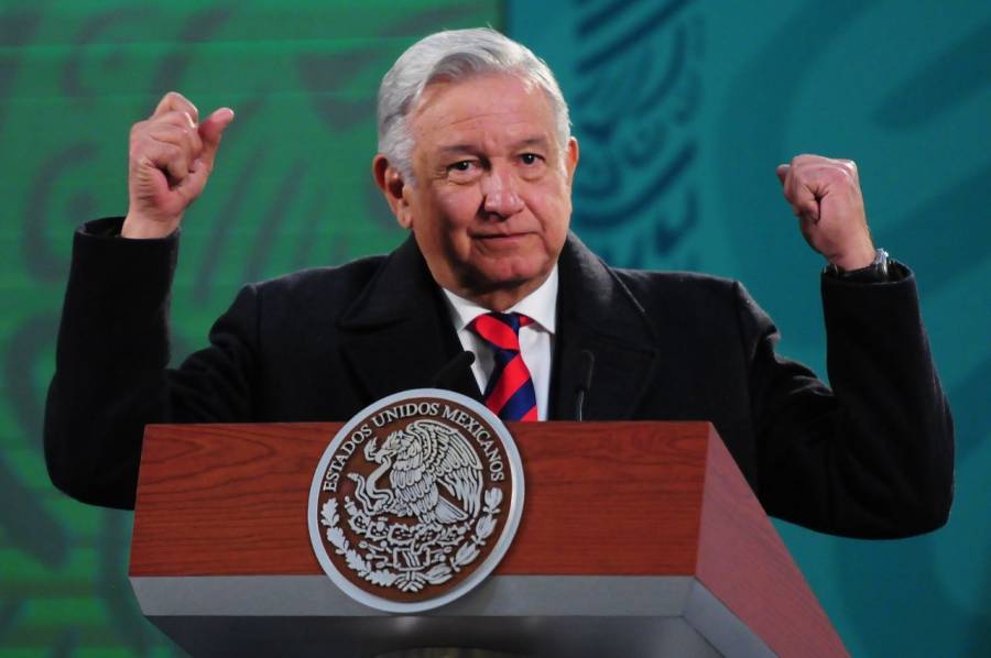AMLO critica trato de medios internacionales a la marcha del 8M