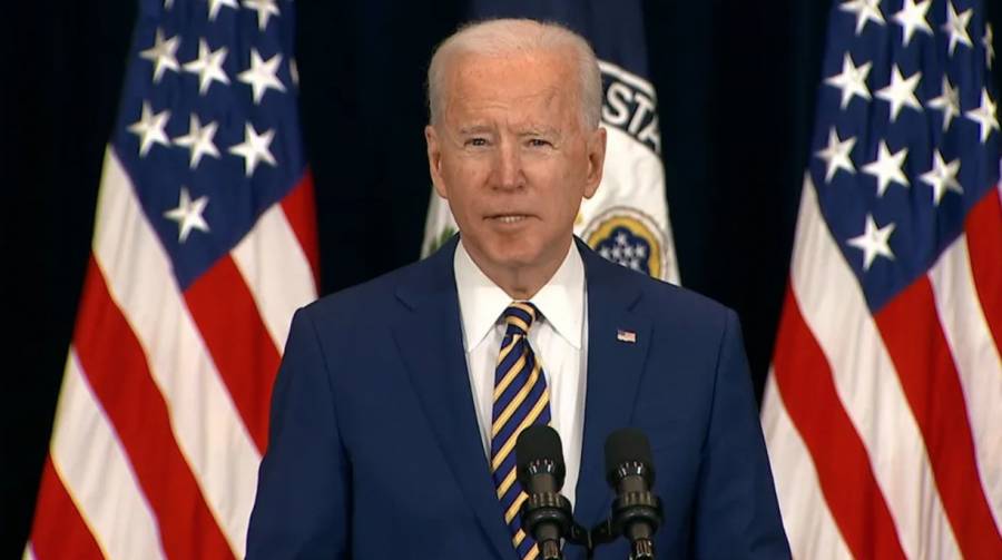 Biden ordenará ampliar vacunación a todos los adultos en EE. UU.