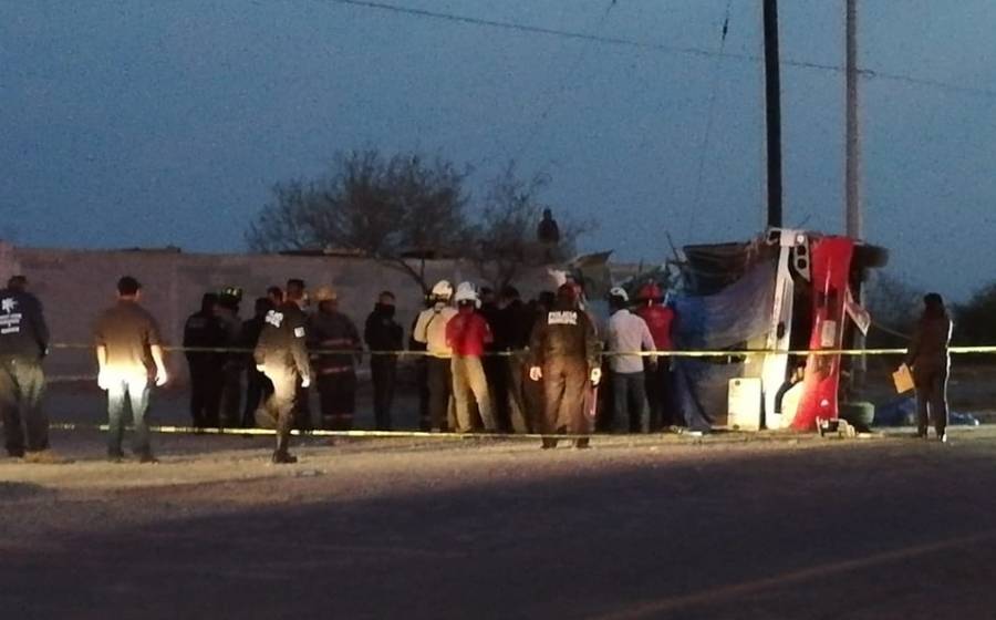 Mueren 12 personas en accidente de tránsito en Nuevo León