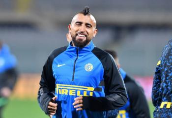 Arturo Vidal ser&aacute; sometido a operaci&oacute;n de rodilla el viernes