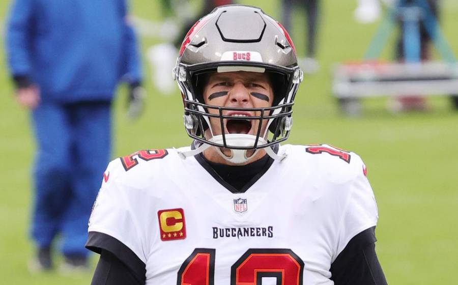 Tom Brady extiende su contrato con Buccaneers