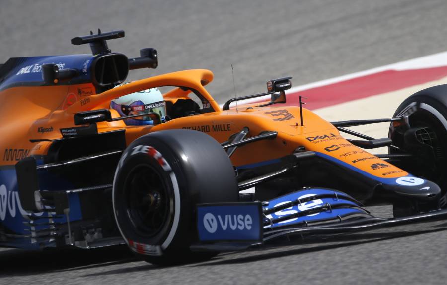 Mercedes sufre problemas en caja de cambios, Ricciardo lidera primeras prácticas de pretemporada F1