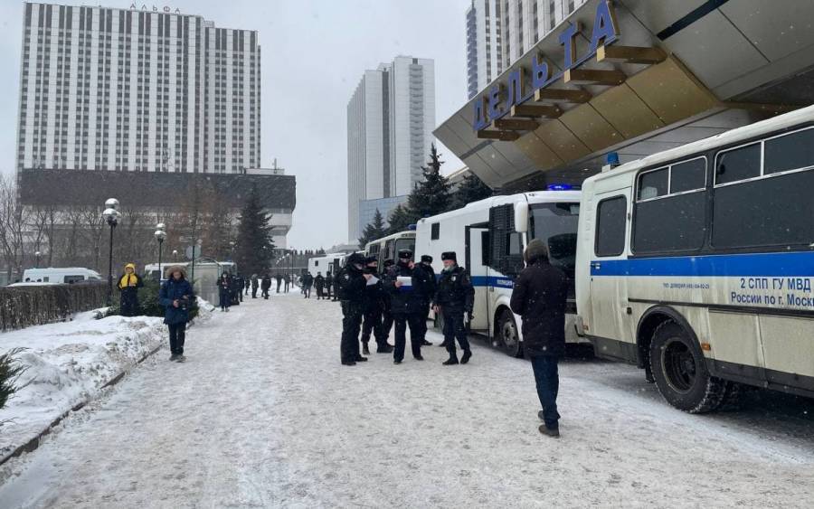 Rusia detiene alrededor de 150 personas en una reuni&oacute;n de pol&iacute;ticos
